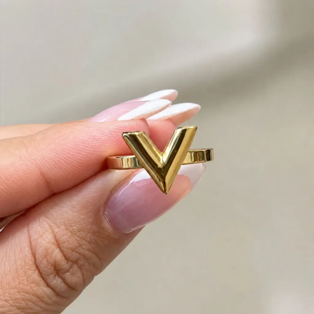 Anel V Minimalista Dourado