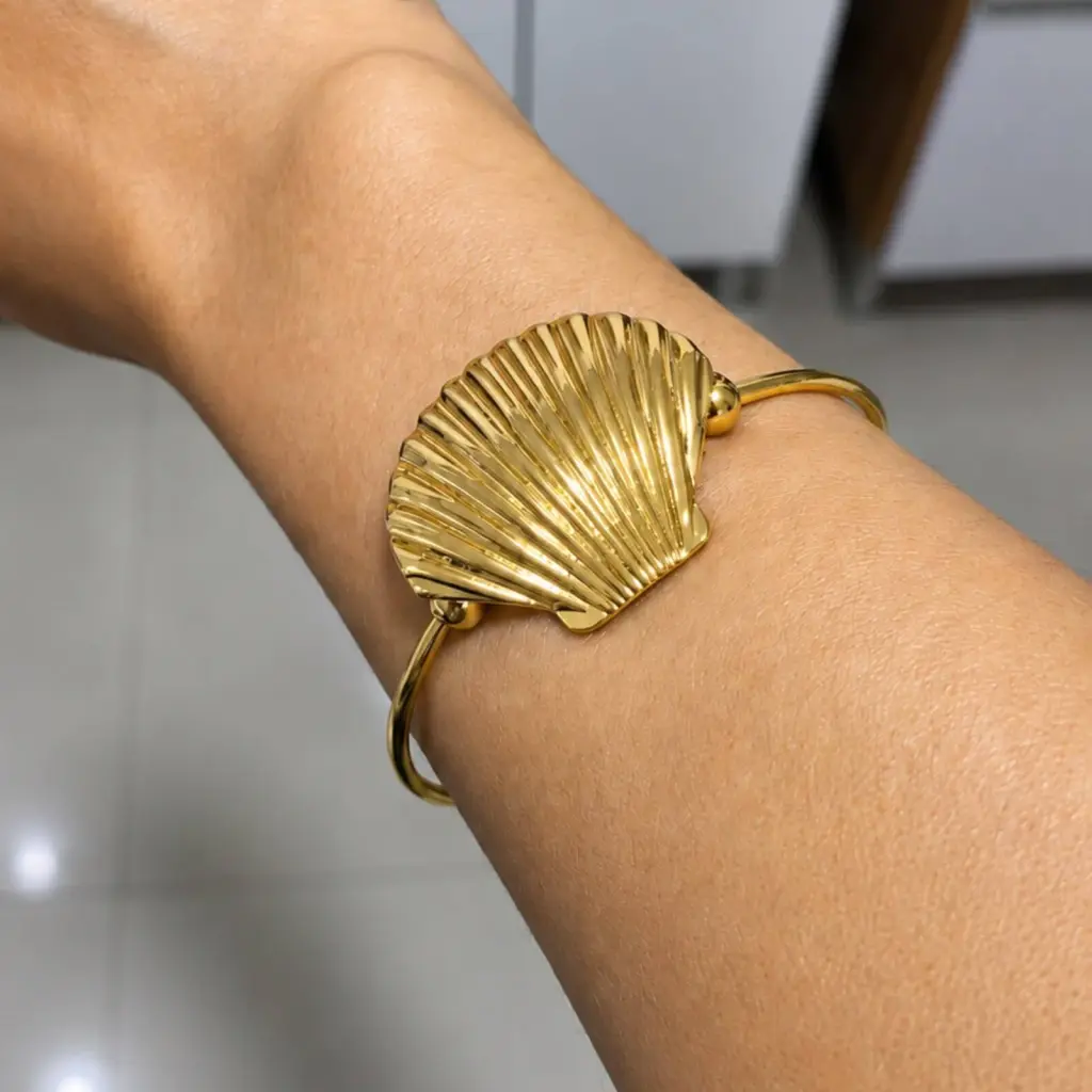 Bracelete Concha Dourado Aço Inoxidável