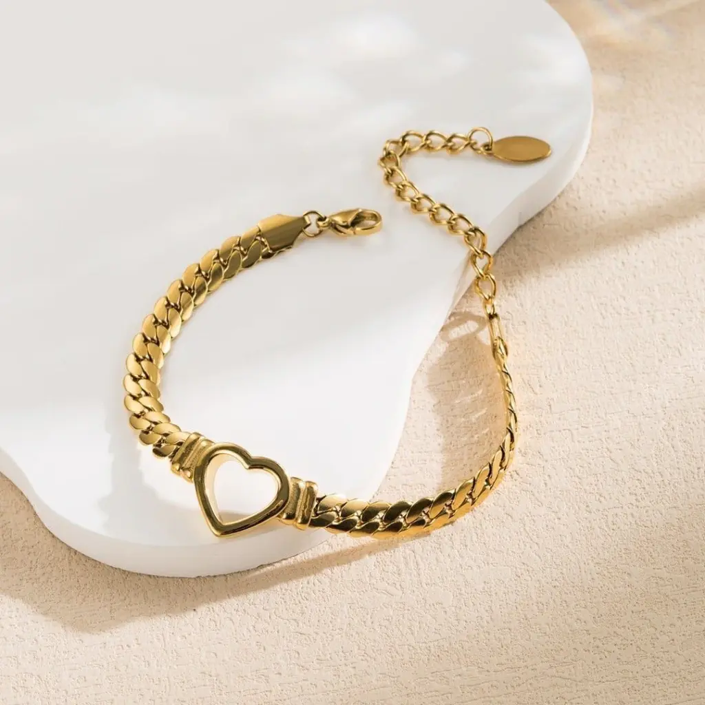 Pulseira Corrente Grossa Coração Dourada